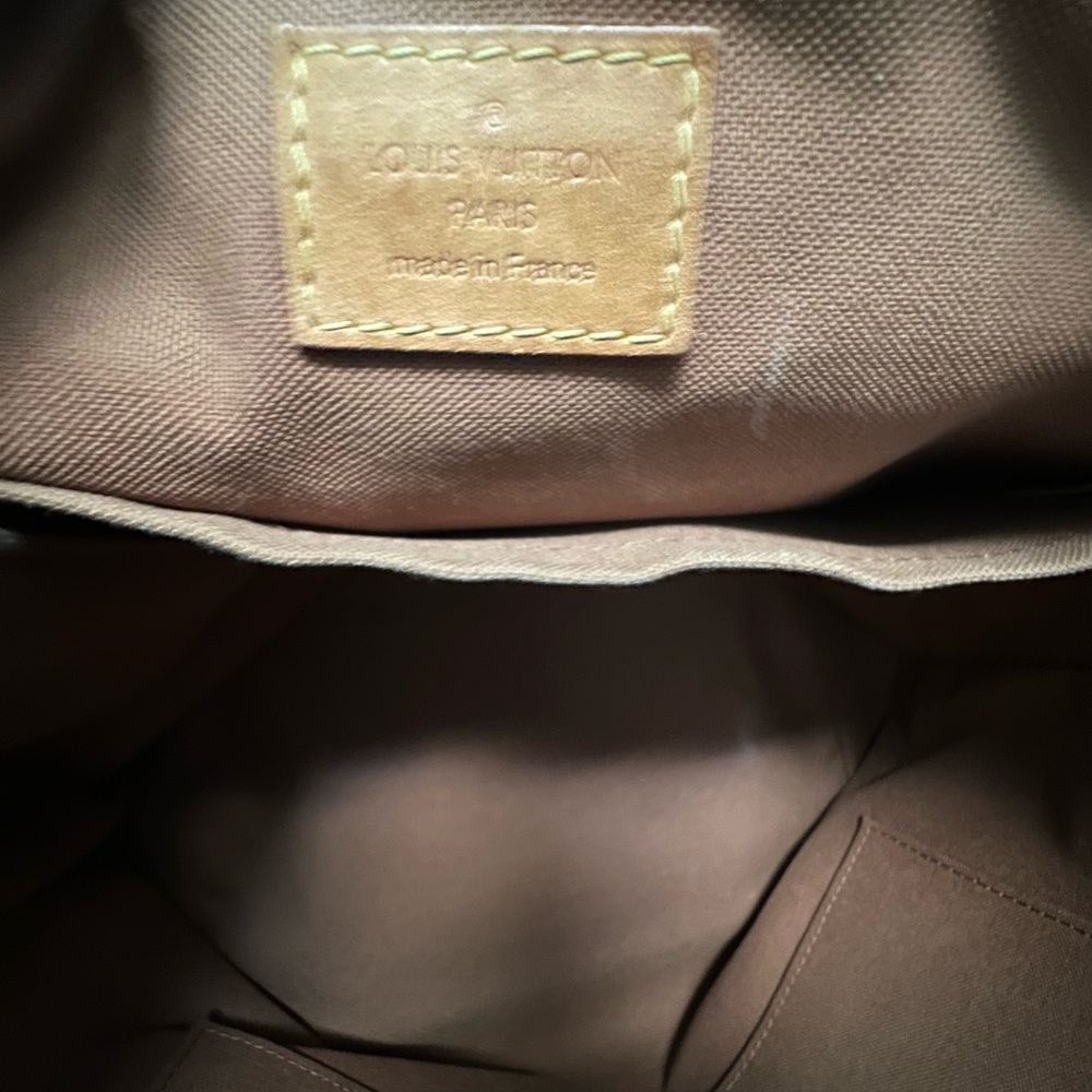 Authentic Louis Vuitton Palermo PM handbag - Picture 15 of 16
